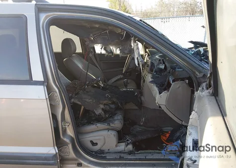 2006 Jeep Grand Cherokee Laredo z USA, uszkodzony, nr VIN 1J4HS48N96C118960